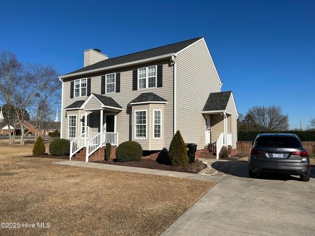 1205 Porter Pl in Greenville, NC - Building Photo - Building Photo