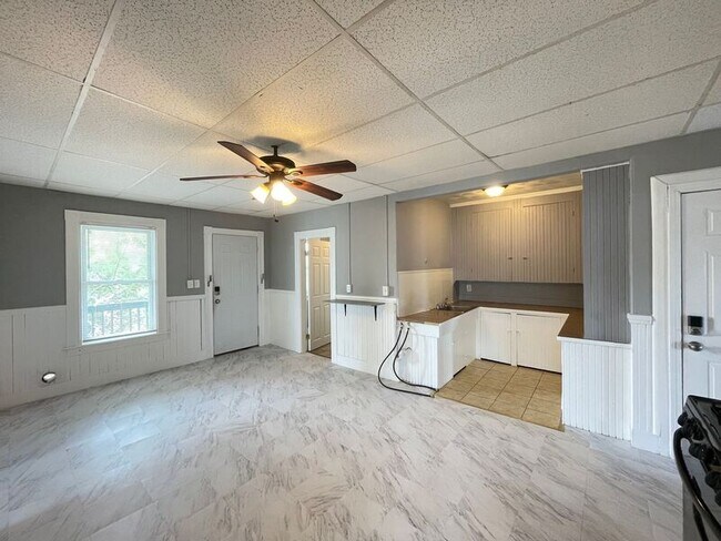 551 Somerville St in Manchester, NH - Building Photo - Building Photo