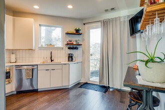 717 Tral St in Nashville, TN - Building Photo - Building Photo