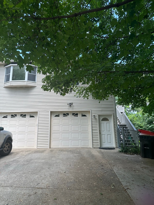 property at 215 Crescent Ct