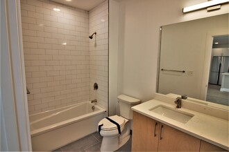 9 New St, Unit 3 in Boston, MA - Building Photo - Building Photo