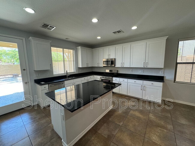 20553 W Hamilton St in Buckeye, AZ - Building Photo - Building Photo