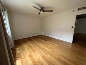 705 Westmount Dr, Unit 103 in West Hollywood, CA - Building Photo - Building Photo