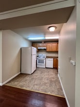 10522 Lake City Way NE in Seattle, WA - Building Photo - Building Photo