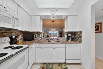 14095 Royal Vista Dr in Delray Beach, FL - Building Photo - Building Photo