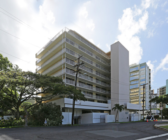 Alapai Apartments in Honolulu, HI - Building Photo - Building Photo