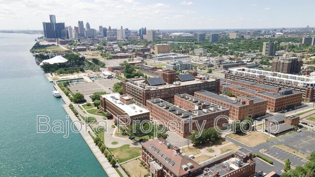 property at 200 River Pl Dr