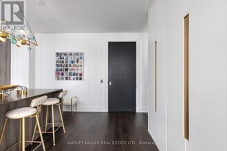 151-151 Avenue Rd in Toronto, ON - Building Photo - Building Photo