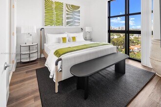 2800 SW 27th Terrace in Miami, FL - Building Photo - Building Photo