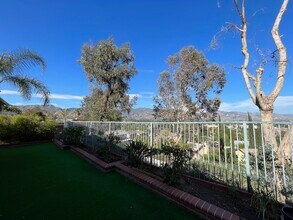 12212 Edgecliff Ave in Los Angeles, CA - Building Photo - Building Photo