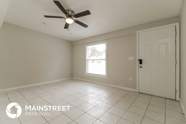 560 Georgia Ave in Altamonte Springs, FL - Building Photo - Building Photo