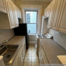 11 Gray St, Unit 12 in Cambridge, MA - Foto de edificio - Building Photo