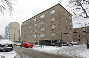 7700 South Shore Drive, Chicago, IL in Chicago, IL - Foto de edificio - Building Photo