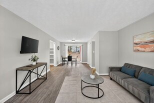 5455 Riverdale Rd, Unit SI FL2-ID1612498P in Atlanta, GA - Building Photo