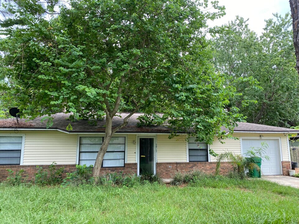 7413 Ester Rd in Cocoa, FL - Building Photo