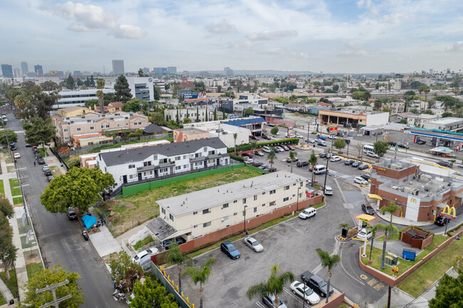 627 N Juanita Ave in Los Angeles, CA - Building Photo - Building Photo