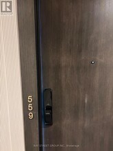 1005 Dundas St E in Oakville, ON - Building Photo - Building Photo