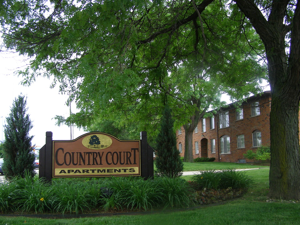 Country Court Photo