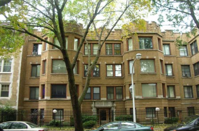 7544 S Kingston Ave in Chicago, IL - Foto de edificio