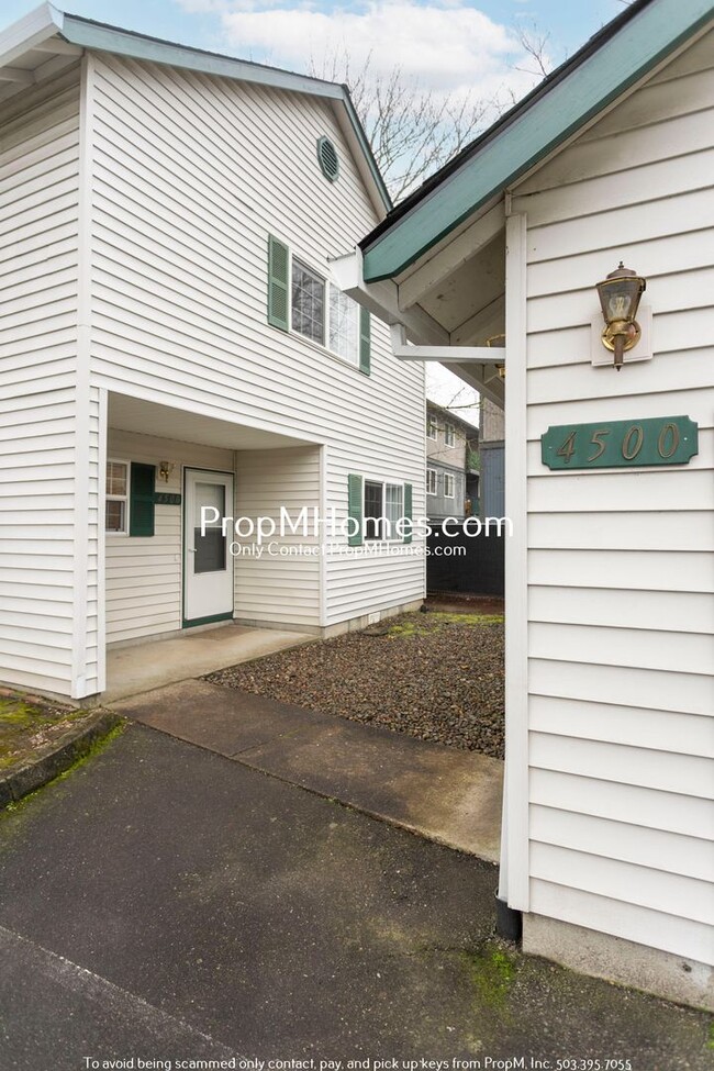 property at 4500 SE Roethe Rd