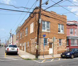 5400 Polk St in West New York, NJ - Building Photo - Building Photo