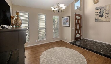2303 Silver Sage Dr in Houston, TX - Building Photo - Building Photo