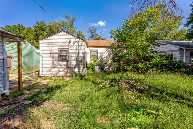 537 Richmond N in Wichita, KS - Building Photo - Building Photo