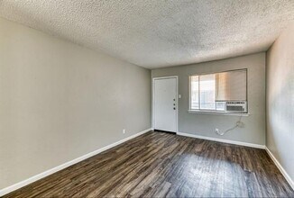 5315 Columbia Ave in Dallas, TX - Building Photo - Building Photo