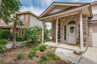 8227 Maloy Manor in San Antonio, TX - Building Photo - Building Photo
