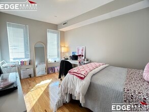 57 Glenville Ave in Boston, MA - Foto de edificio - Building Photo