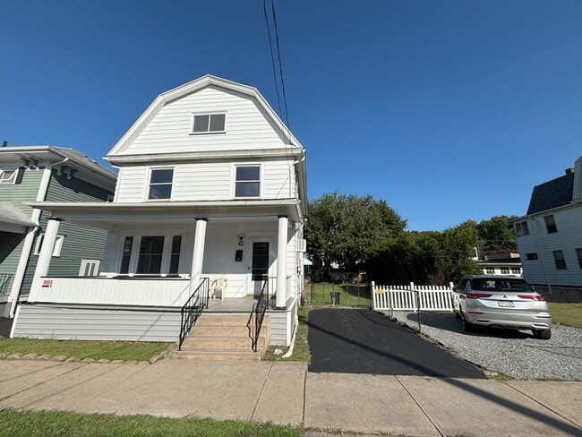 42 Wyoming St