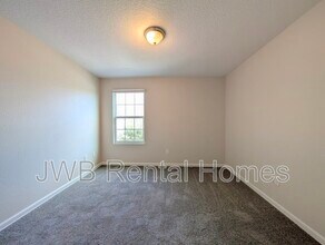 7876 Playschool Ln in Jacksonville, FL - Building Photo - Building Photo