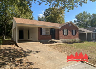 5274 Broken Oak Dr in Memphis, TN - Building Photo - Building Photo