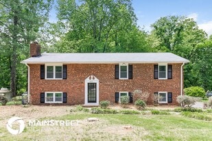 4309 Rosebriar Ln in Winston-Salem, NC - Building Photo