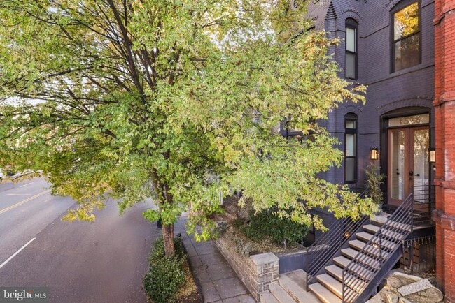 property at 1526 6th St NW