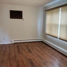 23 Woodrow Ave in Woodland Park, NJ - Building Photo - Building Photo
