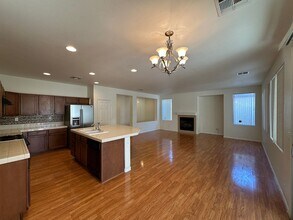 6690 Apollos Gate Ct in Las Vegas, NV - Building Photo - Building Photo