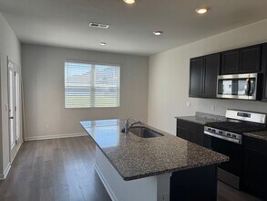 7704 Stapleton Chase Dr in Nashville, TN - Building Photo - Building Photo