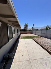 540 S Mountain View Dr in Palm Springs, CA - Foto de edificio - Building Photo