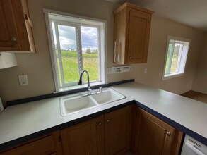 3760 Blackburn Dr in Hood River, OR - Building Photo - Building Photo
