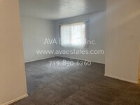 2726 Poplar St photo'