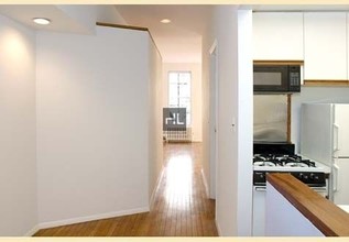 308 E 92nd St-Unit -2E in New York, NY - Building Photo - Building Photo