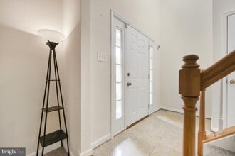 46525 Hollymead Pl in Sterling, VA - Building Photo - Building Photo