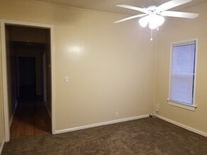 630 West Ave, Unit A in Carrollton, GA - Building Photo - Building Photo