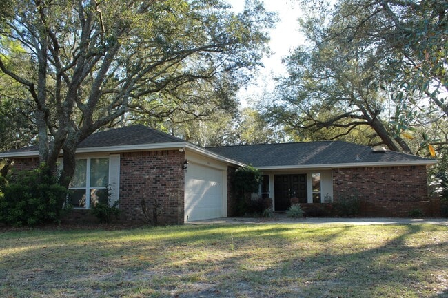 property at 260 Dominica Cir E