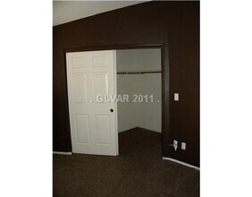 9836 Double Rock Dr in Las Vegas, NV - Building Photo - Building Photo