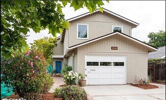 2961 South Ct in Palo Alto, CA - Building Photo