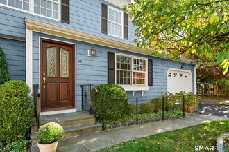 56 Drake Ln in Fairfield, CT - Building Photo - Building Photo