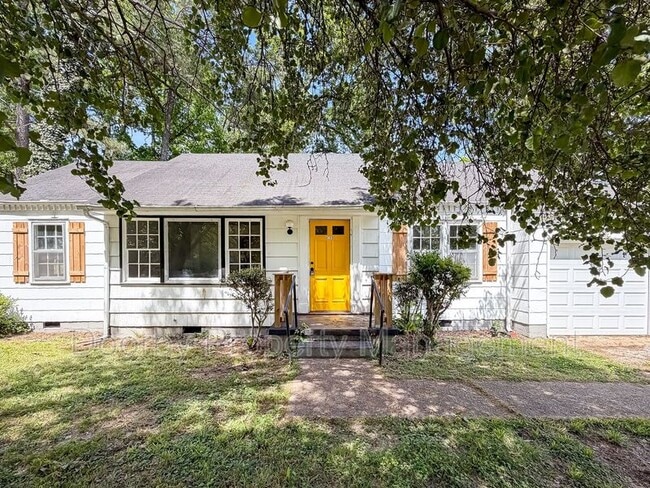 property at 4709 Colonial Dr