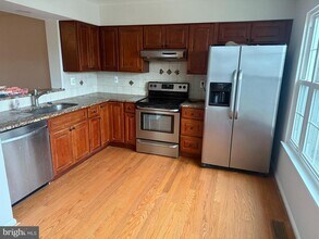 8724 Ruppert Ct in Ellicott City, MD - Building Photo - Building Photo
